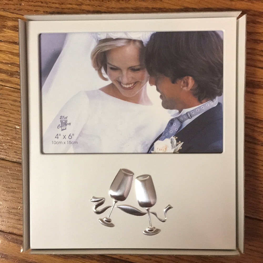 Wedding picture frame 4x6 white & silver